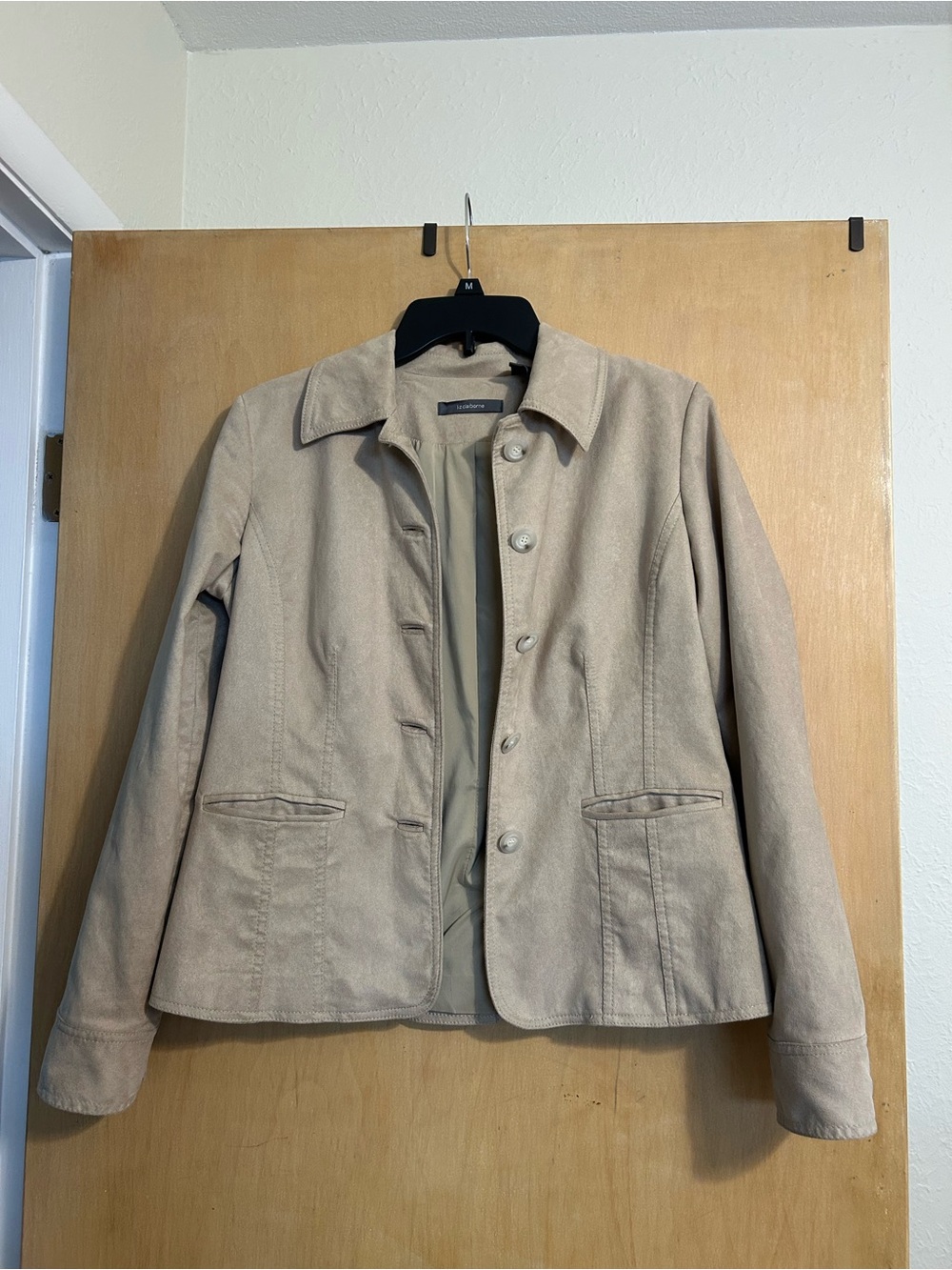 Liz Claiborne women’s faux suede jacket size 6 nwot